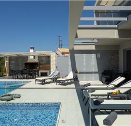 3 bedroom villa with pool & sea views, Agios Mathaios, sleeps 6